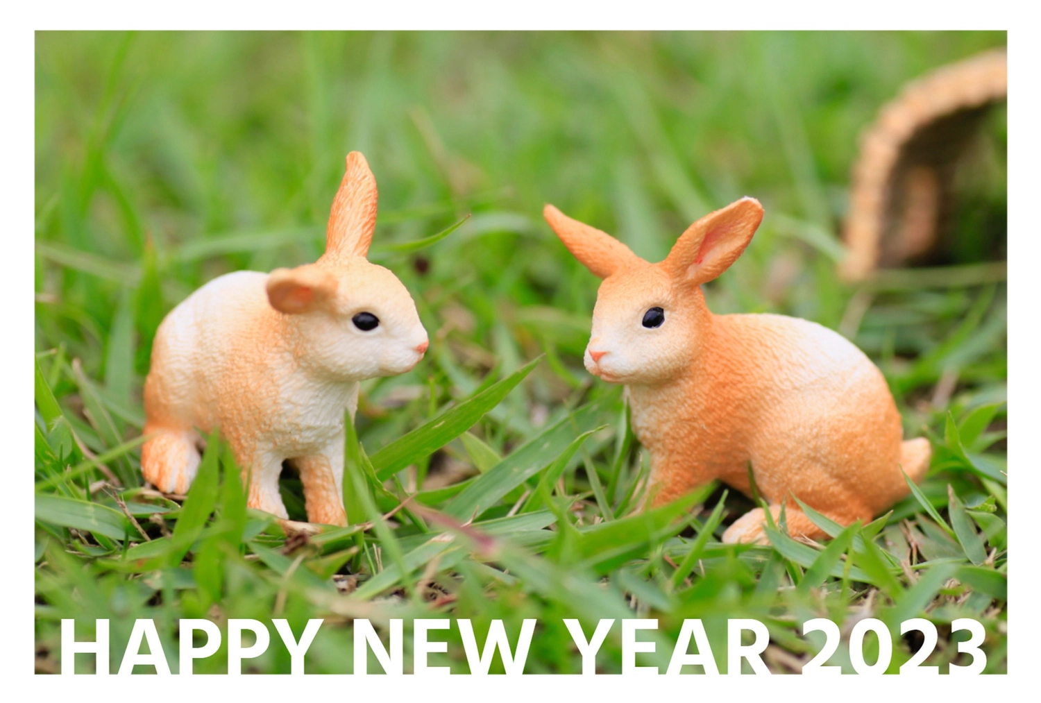 シュライヒ　葉っぱの上にいる2匹のうさぎ　HAPPY NEW YEAR, 年賀状, 屋外, シュライヒフィギュア, 年賀状テンプレート